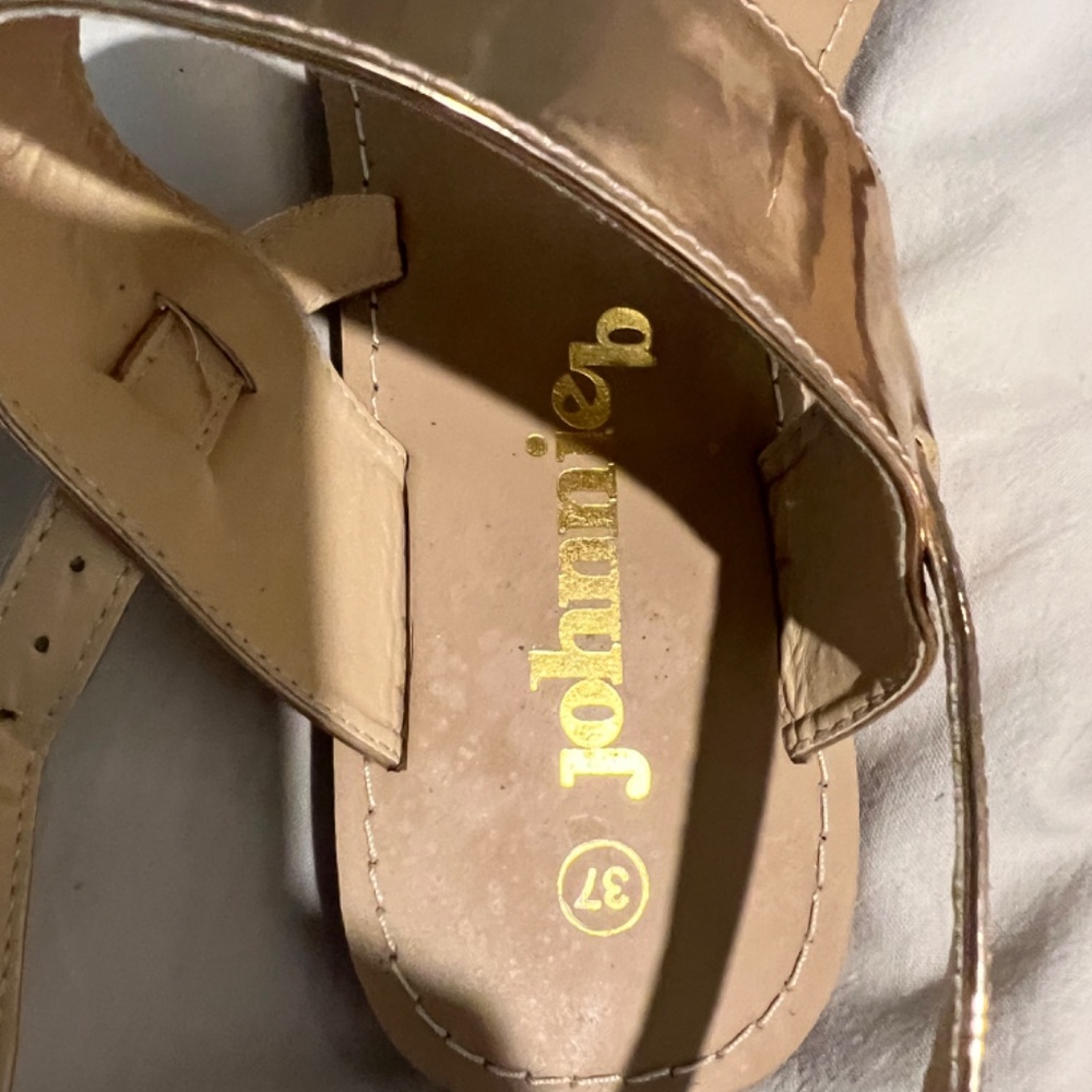 Sandals - Picture 2 of 4